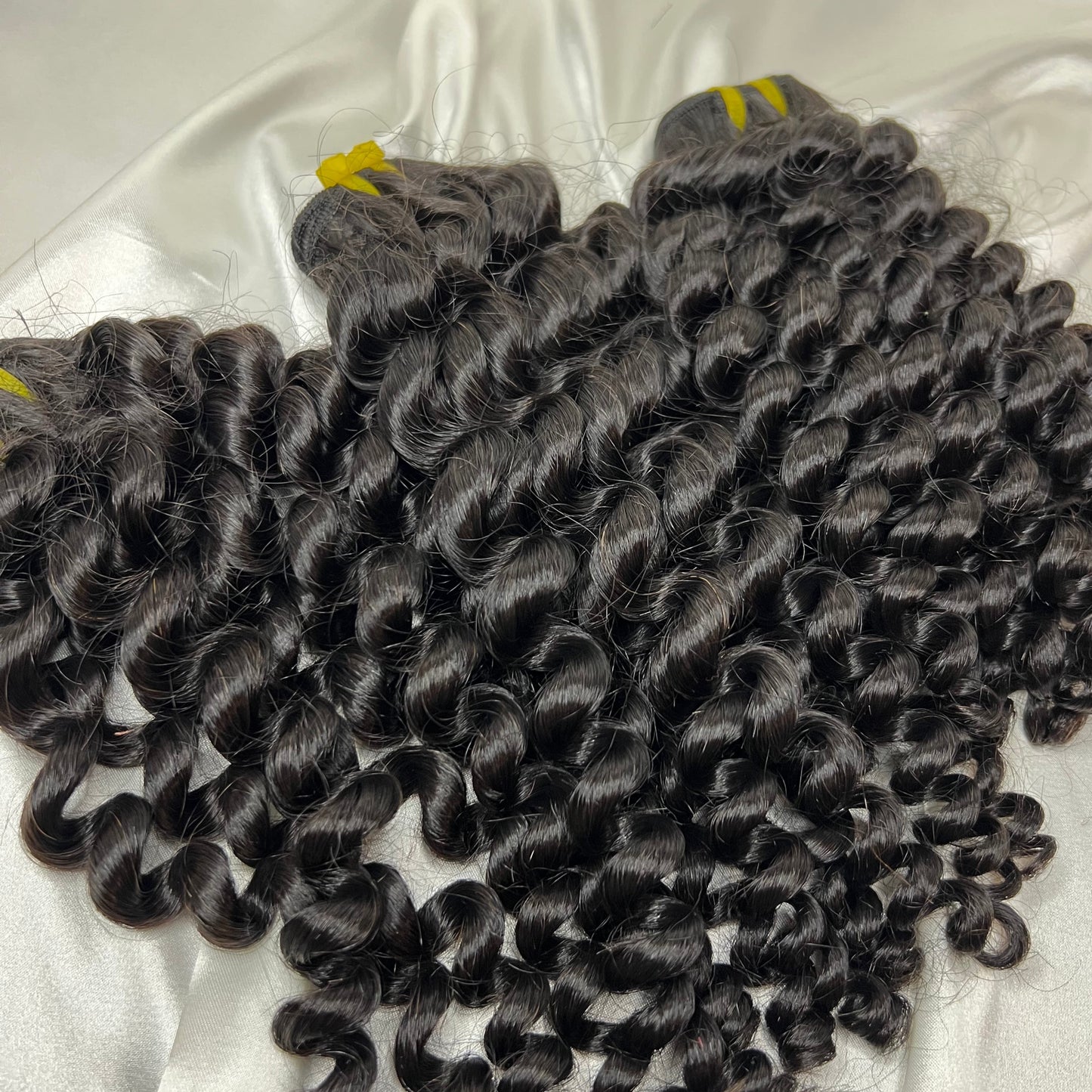 CurlyHair Bundles